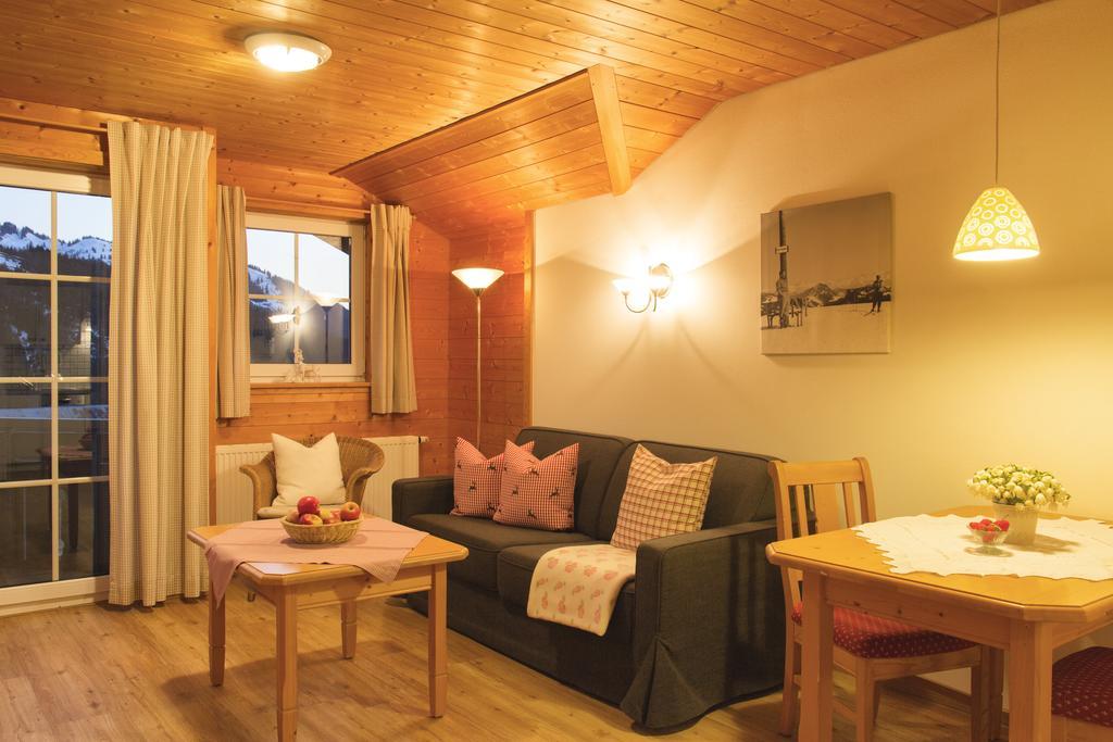 Alpenroesle Apartment *